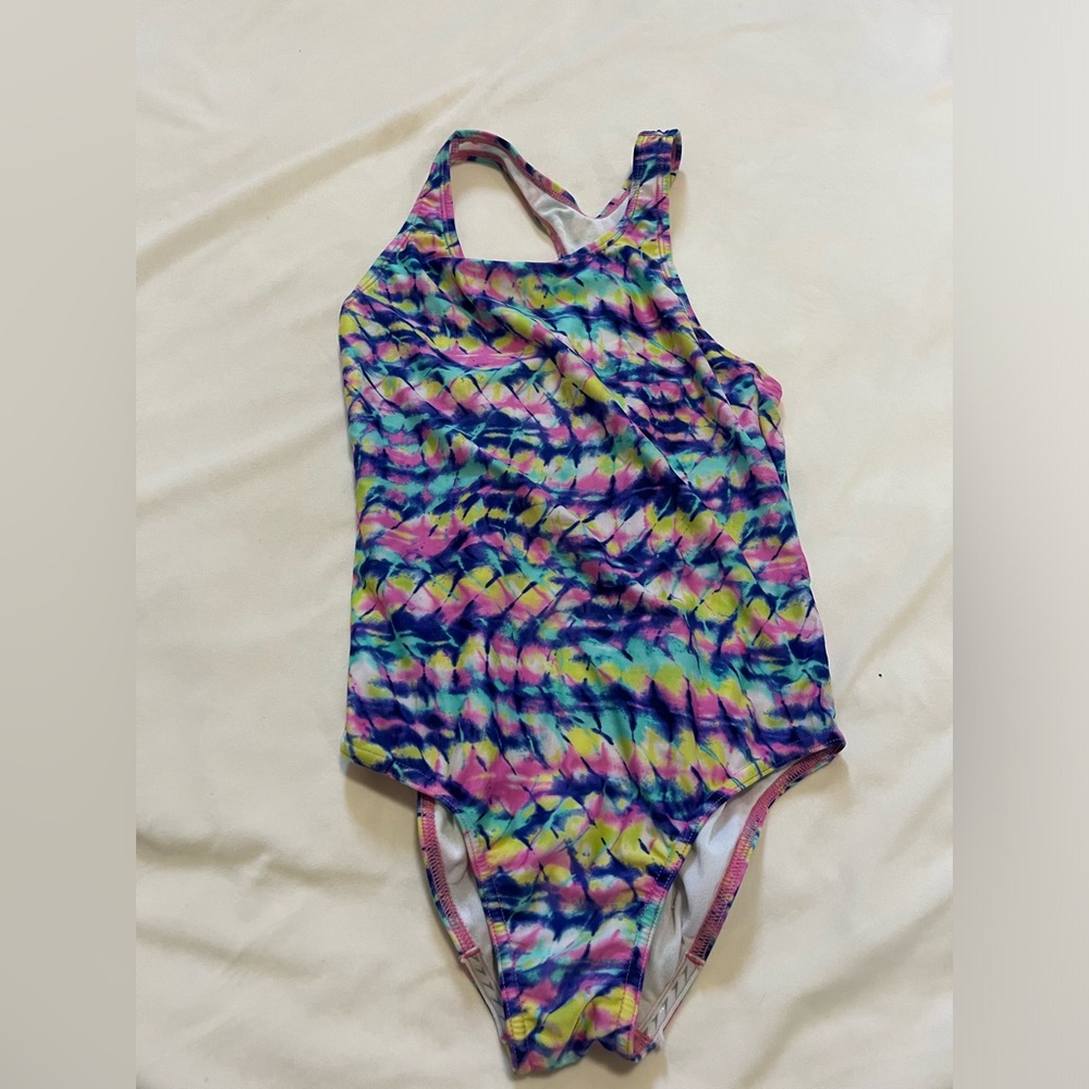 girls speedo!